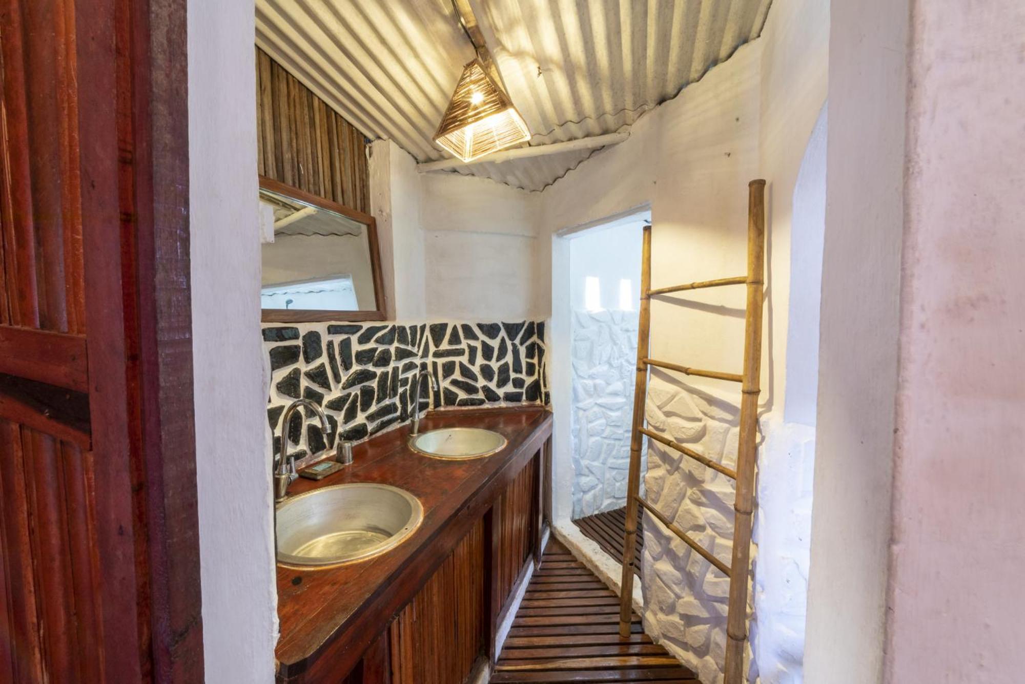 Floraly Komba Hotel - Nosy Komba Chambre photo